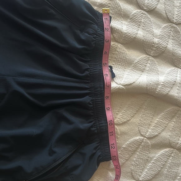 EUC Nike navy Women’s Drifit athletic pants. Zipper pockets and legs Lightweight - Picture 16 of 16